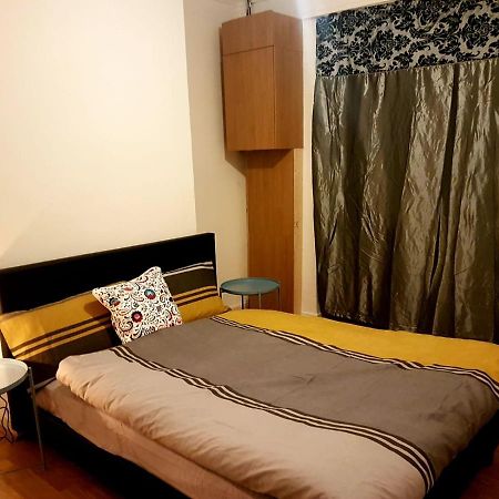 伊尔福德Budget House In Gants Hill住宿加早餐旅馆 外观 照片