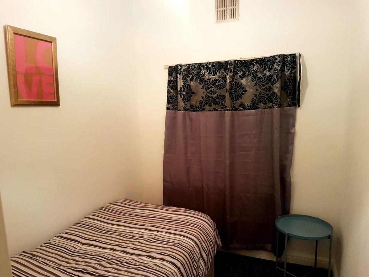伊尔福德Budget House In Gants Hill住宿加早餐旅馆 外观 照片